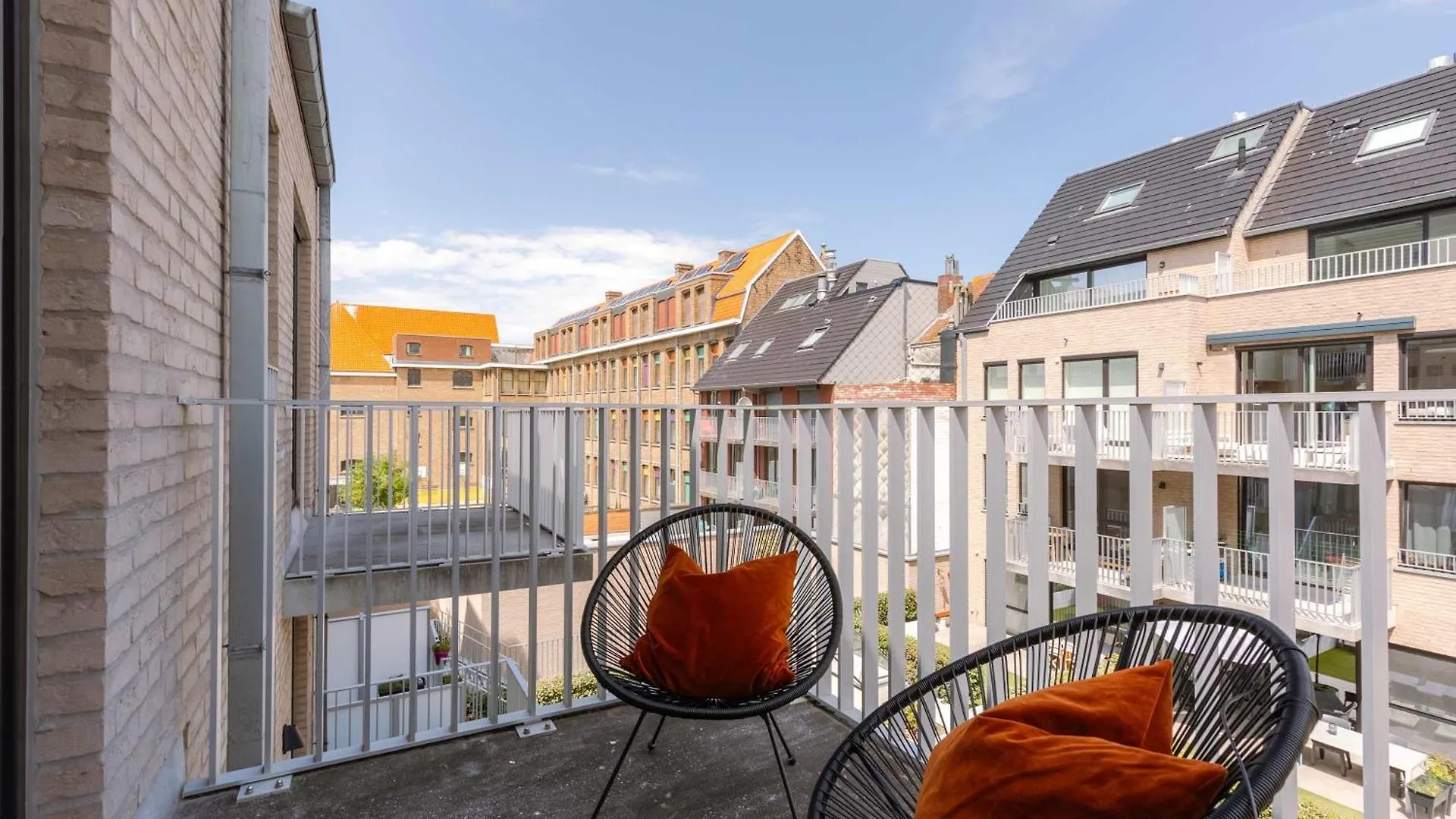 Huswell - Modern Apartment With Sunny Terrace In Ostend